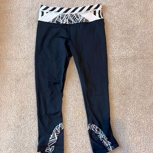 Lululemon capri yoga pants